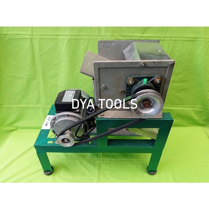 Mesin Parut Kelapa Duduk / Parutan Ucf / Mesin Parut Kelapa Listrik