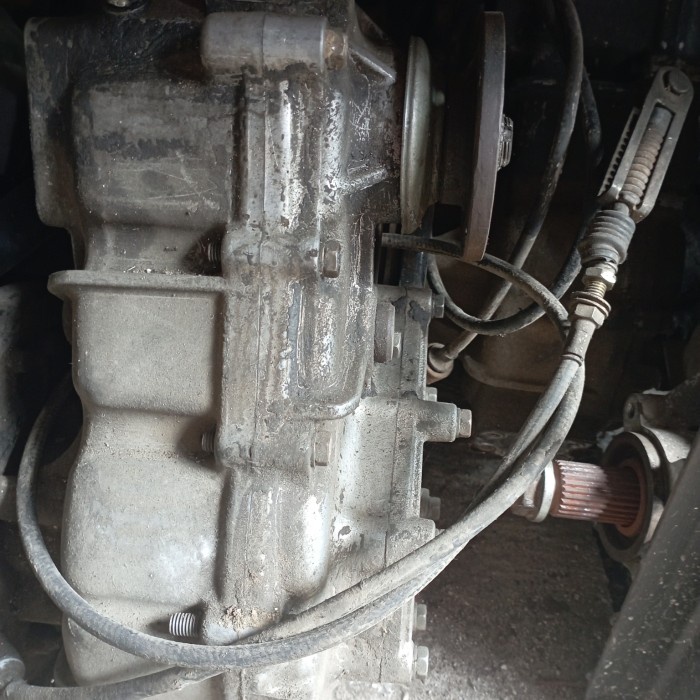 {Second} Transfercase TC Jimny Katana Standard 4x2 Tanpa Handrem Berkualitas
