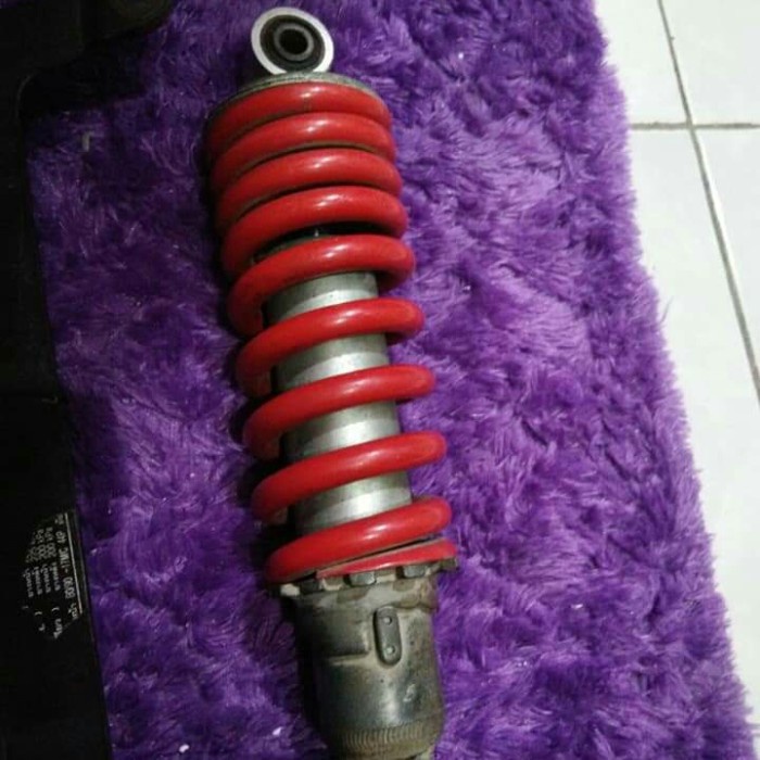 {BEKAS} Shock belakang monoshock cbr 150 Thailand ori original Diskon