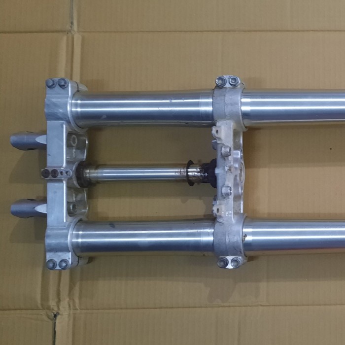 {BEKAS} USD YZ 125 Triple Clamp Racing USA Murah