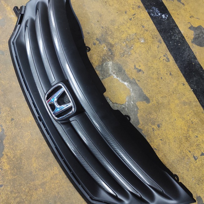 {BEKAS} grill honda freed 2010 original Limited