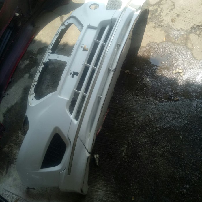 {BEKAS} bumper depan datsun go body kit bawah 2010 Diskon