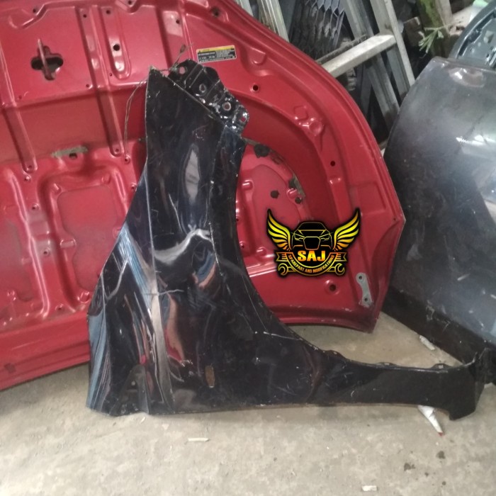 {BEKAS} fender spakbor Toyota Yaris 2015 2016 original Murah