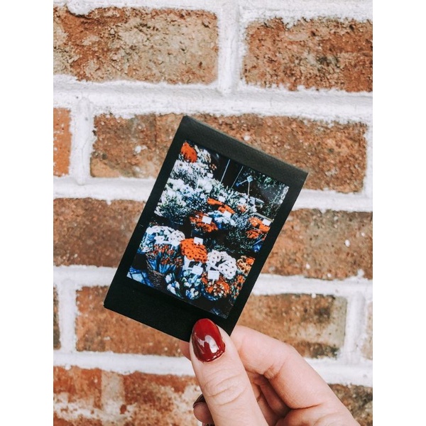 Cetak 100 Foto Polaroid Hitam