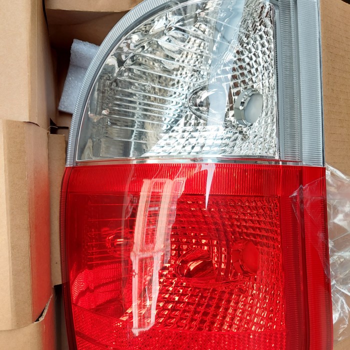 Kia Pregio Kia Travello Lampu Stop Stoplamp Stop Lamp Sesuai Foto Kode Hk184