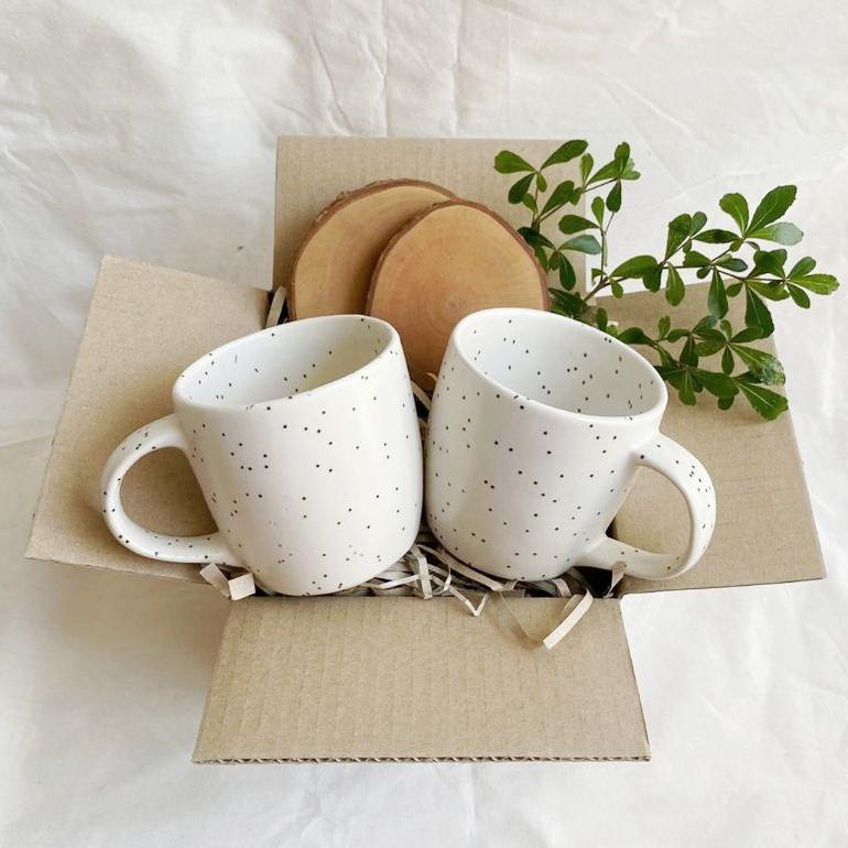 

[Flash Sale] Hampers Natal Kado Natal Kado Nikah Kado Pernikahan | Kado Wisuda / Hampers Natal / Buket Bunga / Hadiah Wisuda / Hampers Ultah / Hampers Lebaran / Kado Pacar / Kado Natal / Hampers Natal Bisa Cod