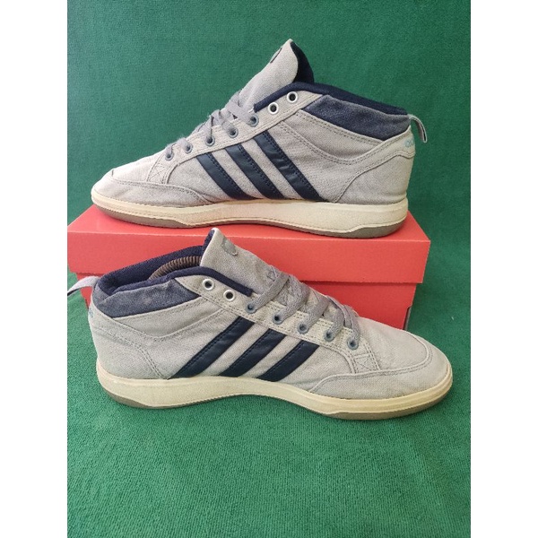 Adidas sneakers size 43