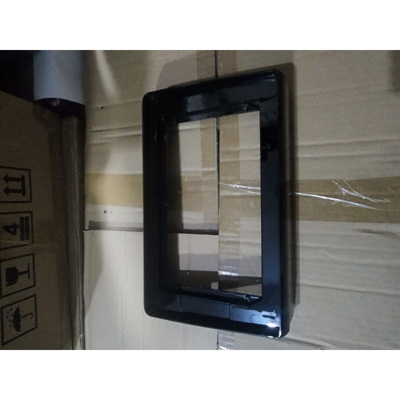 frame head unit android 10 inch mobil swift 2018