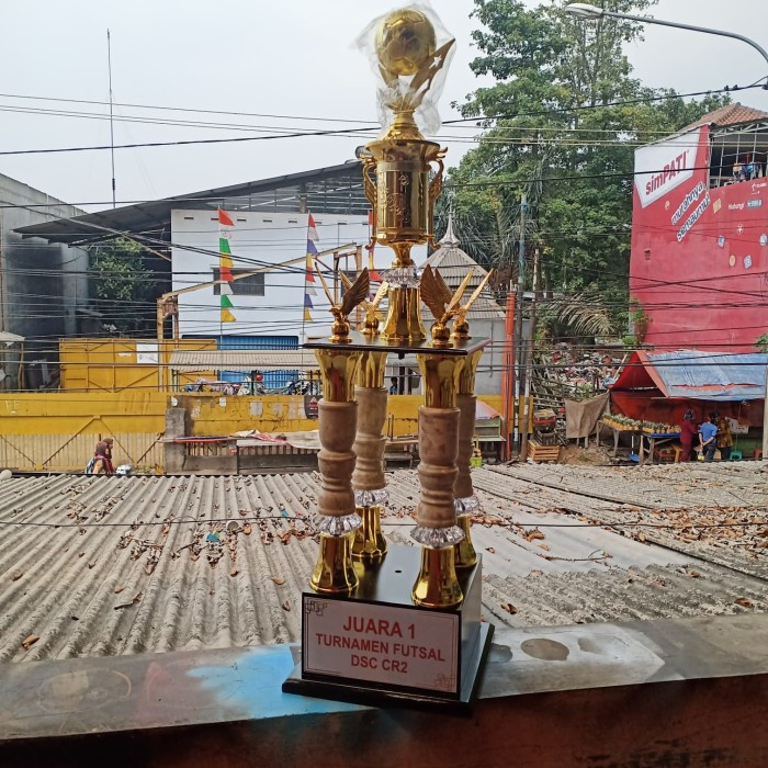 Piala Trophy Tropi Kaki 4
