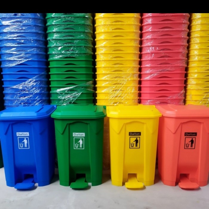 tempat sampah injak 50 liter dalton
