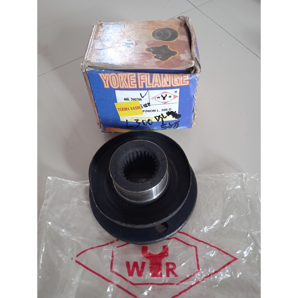 Flange pinion gardan L300 solar MB290786