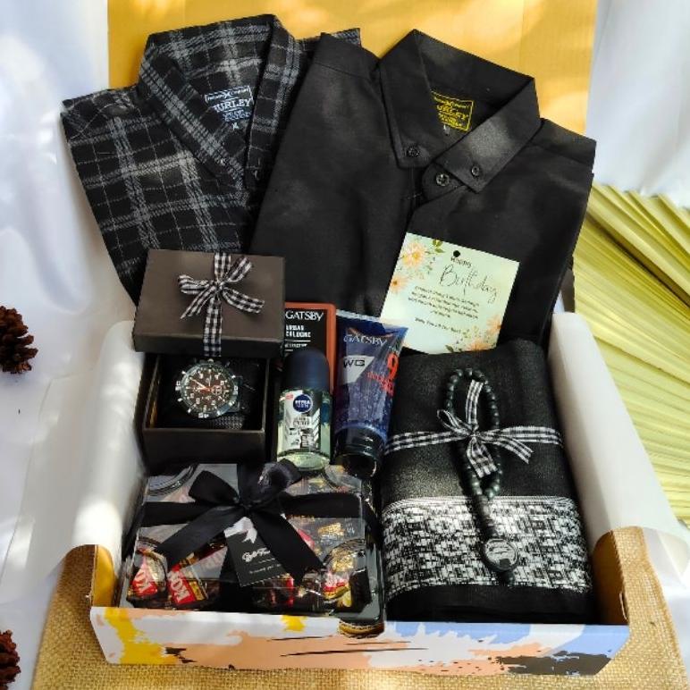 

PREMIUM Hampers Kado Isi Kemeja Cowok Kekinian Kado Ulang Tahun/ Kado Wisuda/Anniversary Kualitas no 1