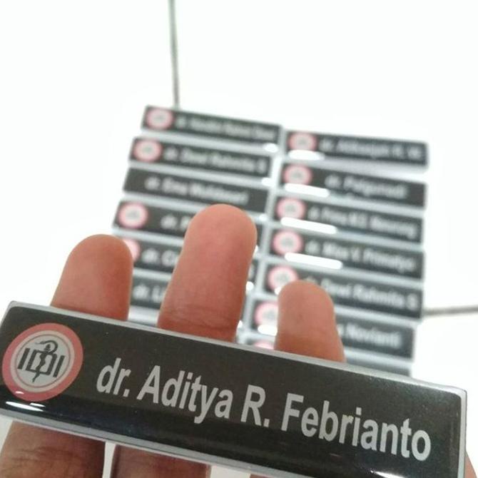 

NAMETAG, PAPAN NAMA, PIN NAMA, NAMA DADA, NAME TAG (AKRILIK RESIN)