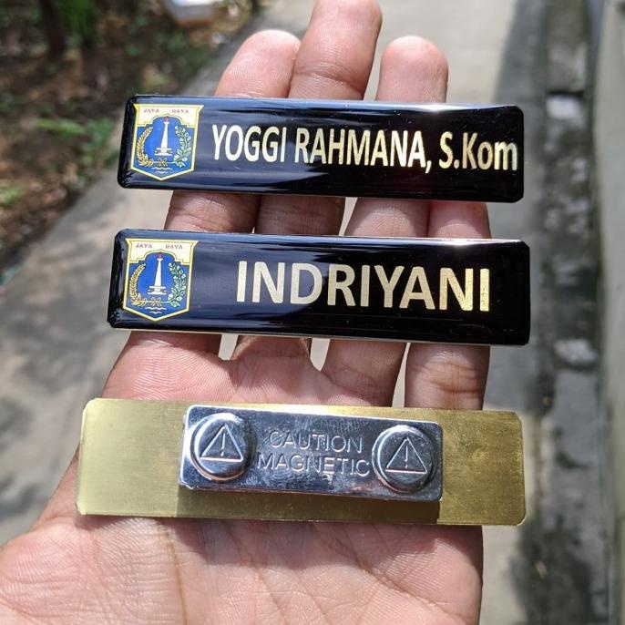 

Nametag Nama Dada Magnet (Pengerjaan Cepat)