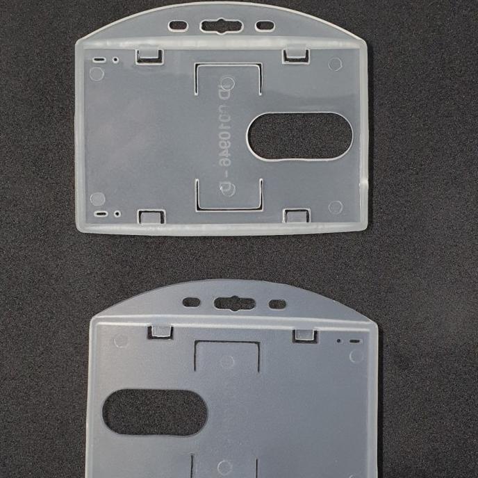 

cassing id plastik Horizontal / name tag / card holder