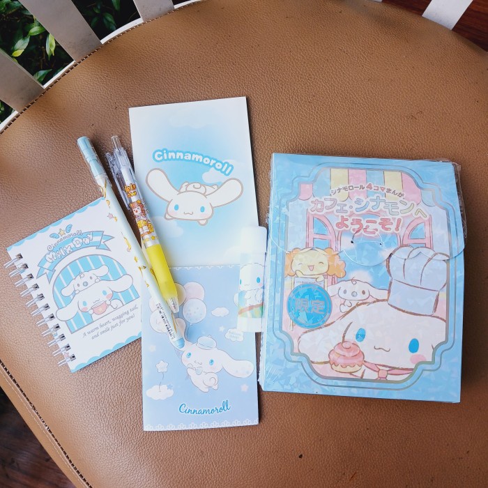 

SALE Notes Memo Bolpen Lem Set Alat Tulis Karakter Sanrio Cinnamoroll Termurah