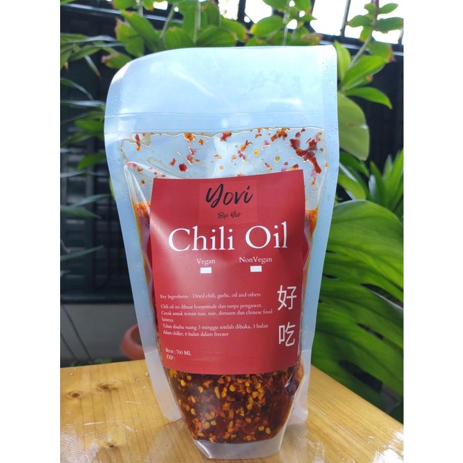 

Chili Oil With Crunchy Garlic Yovi / sambal,sambel dimsum 700 ML CDS