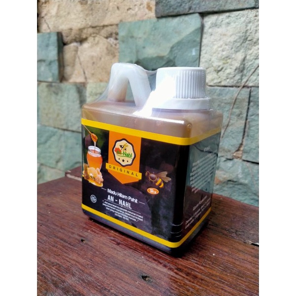 

Madu Hitam Pahit An-Nahl 500gr