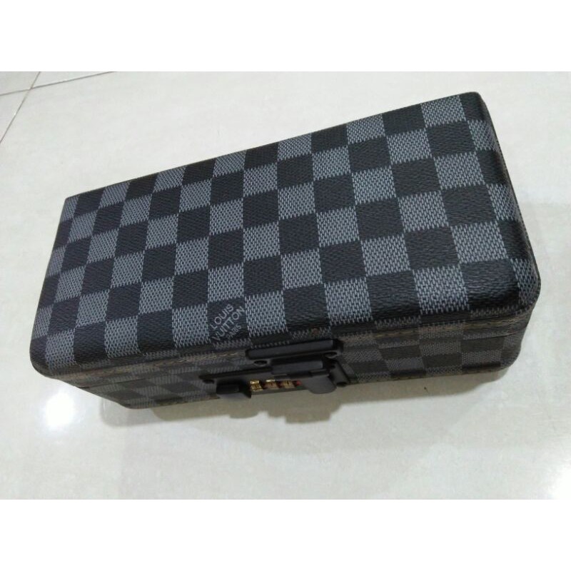 Box Tempat Uang Kosmetik Perhiasan Kunci