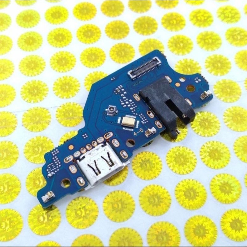 Papan Konektor Charger Realme C21