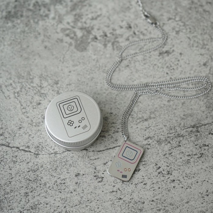 [Baru] Faith Fade Childhood Memories - Gameboy Necklace Berkualitas