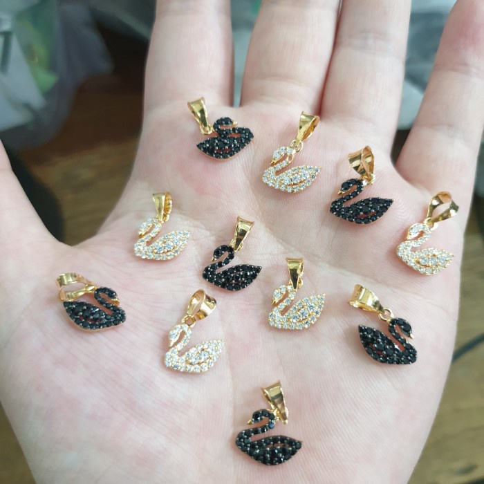 [Baru] Liontin Bandul Kalung Angsa Hitam Putih Swan Black White Emas Asli 375 Terbatas