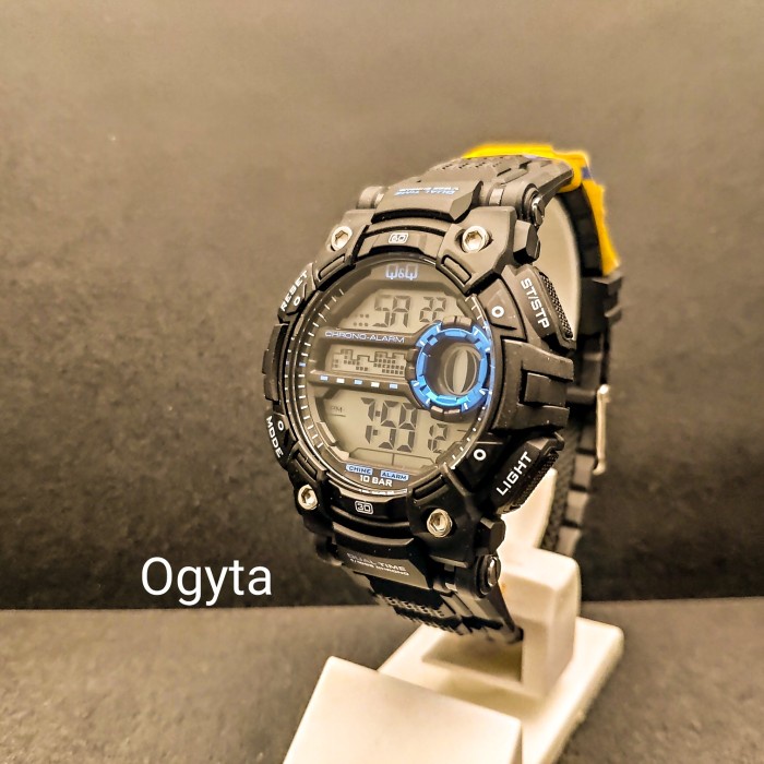 ✅New Ori QQ Qnq Qq Digital Jam Tangan Karet Pria Hitam M161J004Y Original Terbatas