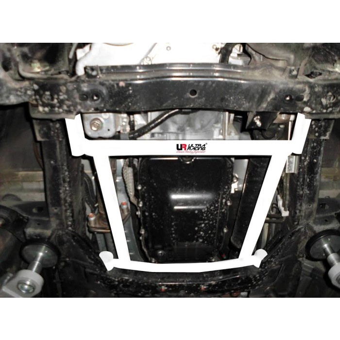 Aksesoris / Stabiliser / Front lower bar ULTRA RACING Pajero Sport 16+