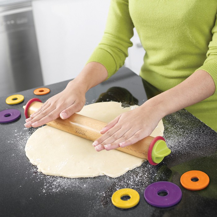 

[Baru] Joseph Joseph Adjustable Rolling Pin - Multi Colour Limited