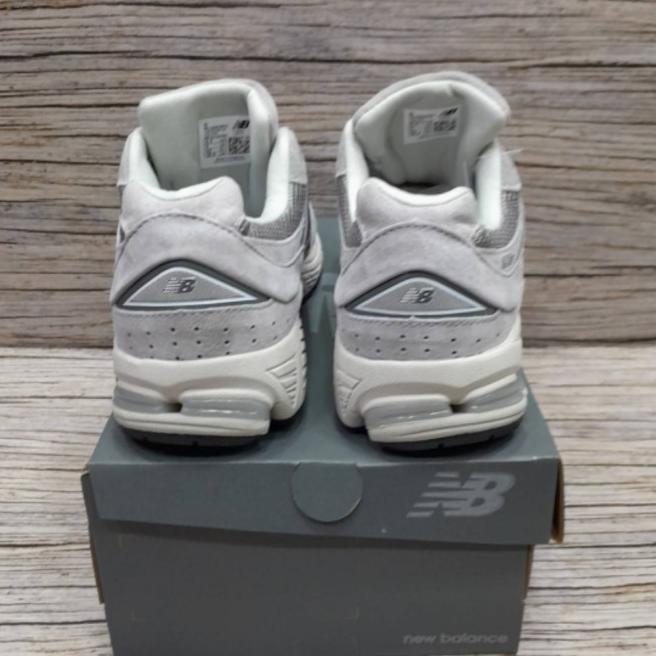 Sepatu NB New Balance 2002 R Grey Premium