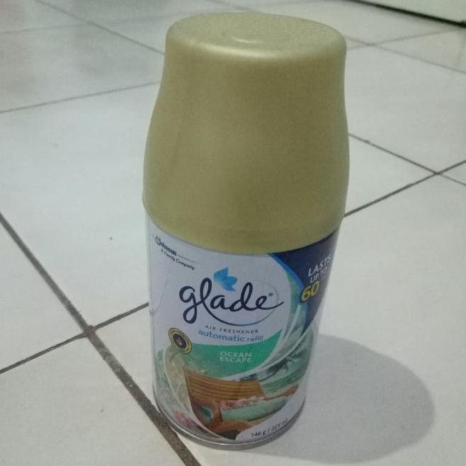 Miliki Pengharum Ruangan Glade + Refill Storenyaajeng