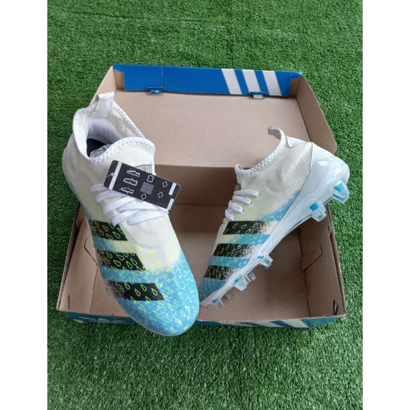 [SPORTY COLLECTION] Sepatu Bola Adidas Predator Gred Ori Terlaris & Termurah