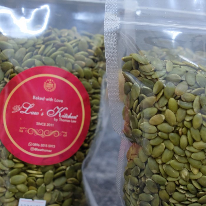 

Kuaci Labu Mentah 500 Gram Pumpkin Seeds
