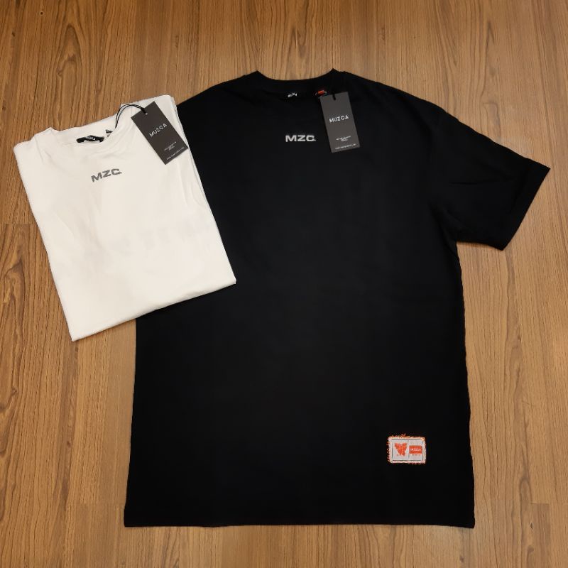 Muzca Men Seeing The Unseen - Hitam - Putih