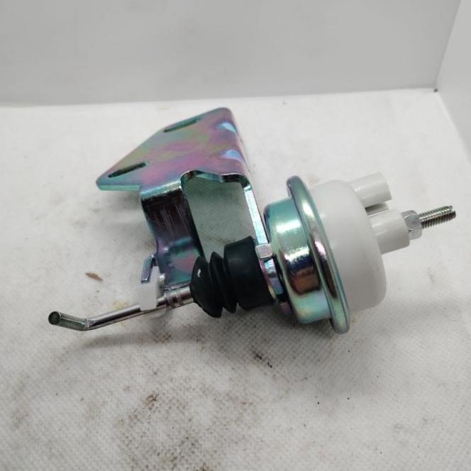 Spare Part Vacum Ac Mobl Idle Up Actuator Asm Isuzu Panther 2.5 Kotak