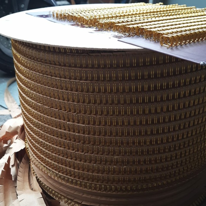

Ring Kawat Jilid 5/16 Roll Pitch 3:1 Golden Wire Binding Silver Emas