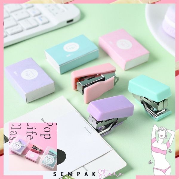 

SS Mini Stapler Set Macaron Color Staples Mini Ukuran Kecil Unik Kemasan Box Lucu Free Isi Warna Pastel Perlengkapan Kantor