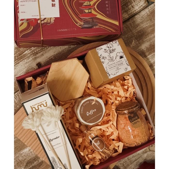 

HEFEI - hampers imlek/hampers aromatherapy cny/parcel sincia/lunar Best Seller