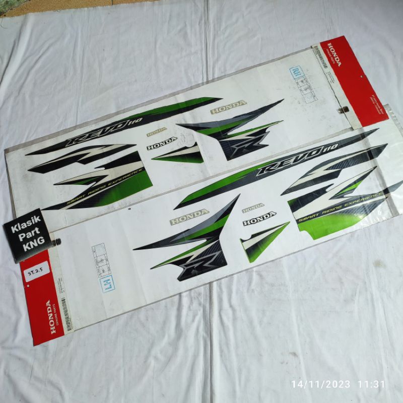 Striping sticker stiker honda Revo 110 absolute R K03 hitam hijau original AHM