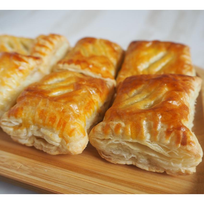 

Bolen Pisang Choco Puff Pastry Pie Bogor Kemasan Regular