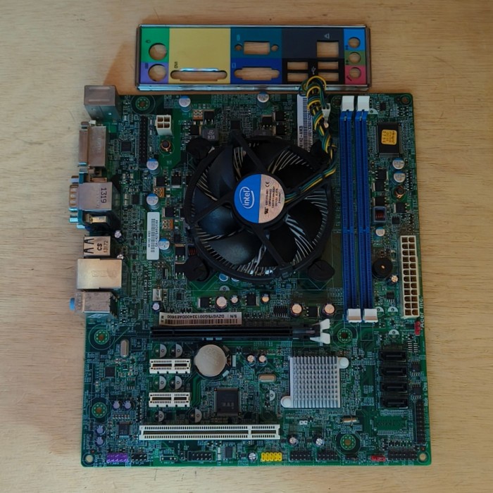 PAKET CORE i3 3220 DAN MOBO ACER H61 DDR3 DAN FAN