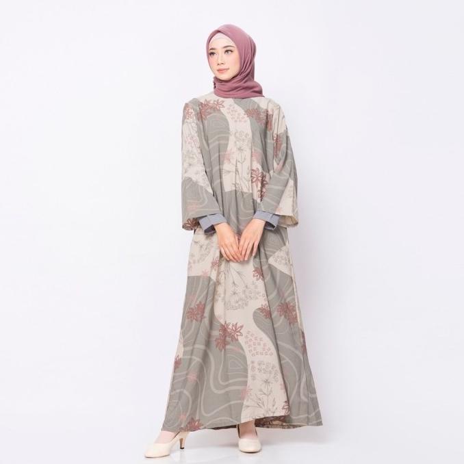 ZM Zaskia Mecca - Luny Cream Dress - Jelita Indonesia - Edisi Maluku
