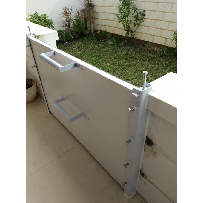 Pintu Anti Banjir / Pintu Penahan Air [pak Dharma] LM99
