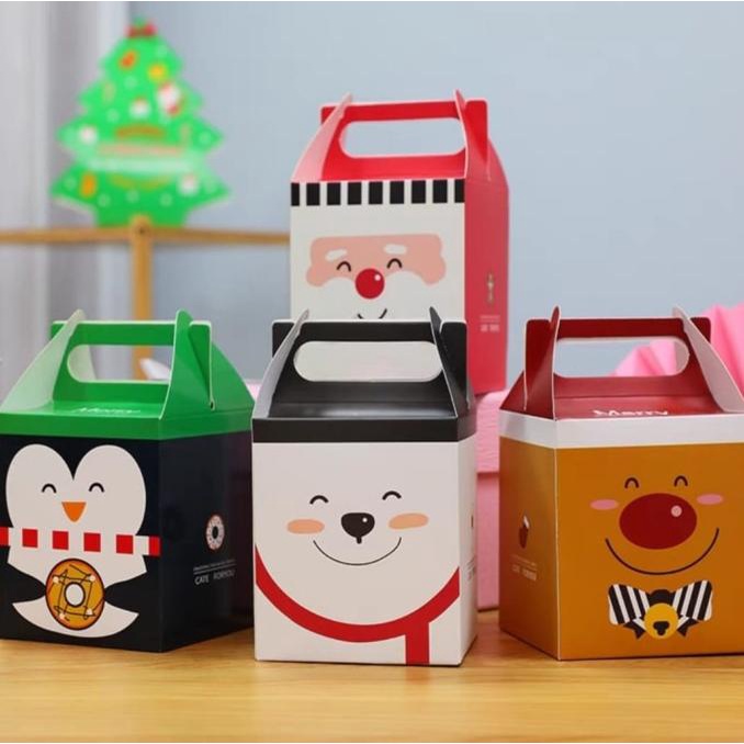 

Gable Box Natal Mini Dus Christmas Hampers Gift Box Cookies Permen