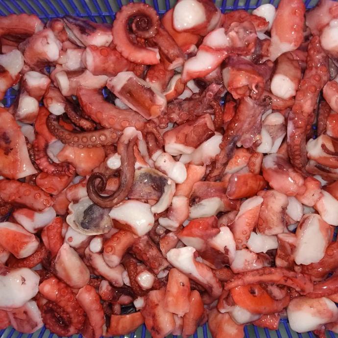 

gurita potong - octopus cut - tako - boiled - frozen food GM