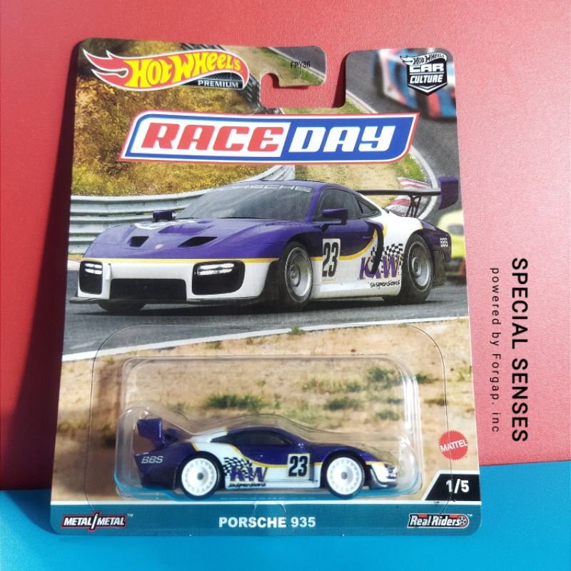 Hot Wheels Premium Porsche 935 Race Day