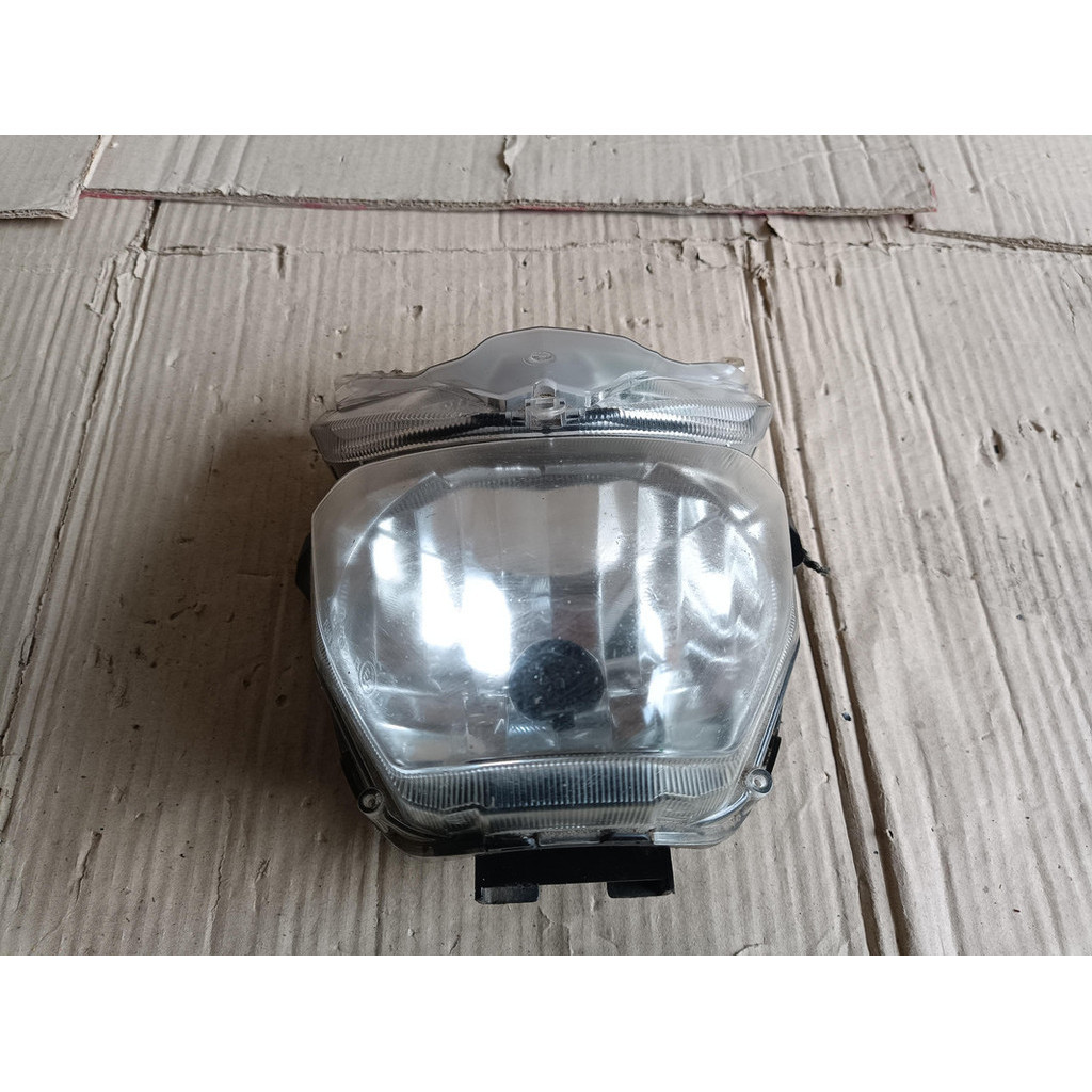LAMPU DEPAN MT25 REFLEKTOR MT25 HEADLAMP ASSY MT25 B04-H4300-00 Original