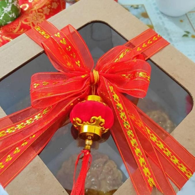 

Ready Hampers Imlek Nastar Mooncake Wisman / Nastar Wisman Selai Nanas Limited Edition