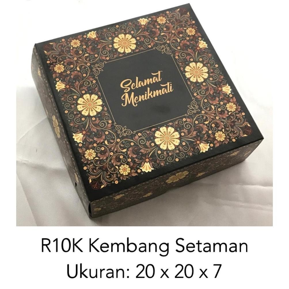 

Dus Nasi Kembang Setaman R10K 20 x 20 x 7 /Dus Roti /Dus Kue / Dus Snack Ultah/ Dos Hajatan/ Kerdus Nasi/ Kerdus Makanan/ Rice box/ Box Snack/ Dus Coklat Motif Batik Bunga/ Wadah Makanan