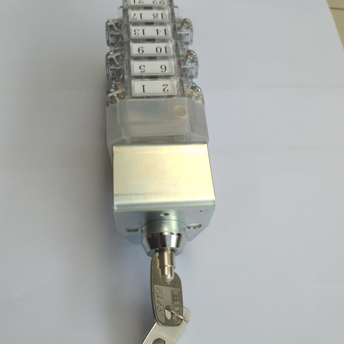 [New Ori] Fuji Selector Switch 2Posisi 6 Pole Limited